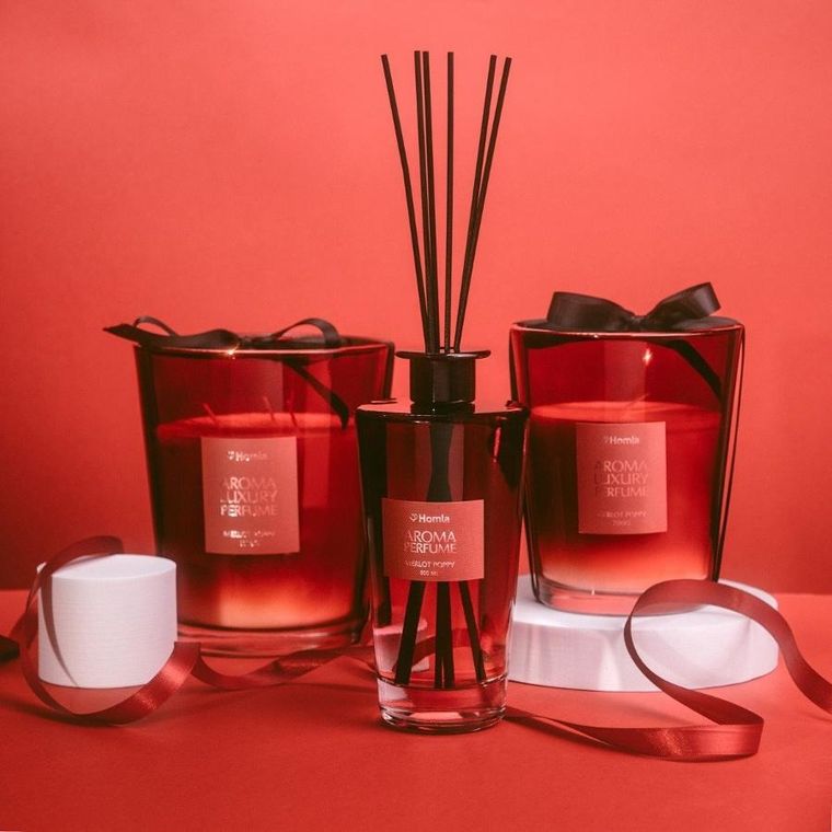 Homla, Ember, świeca zapachowa, Merlot Poppy, 1175g