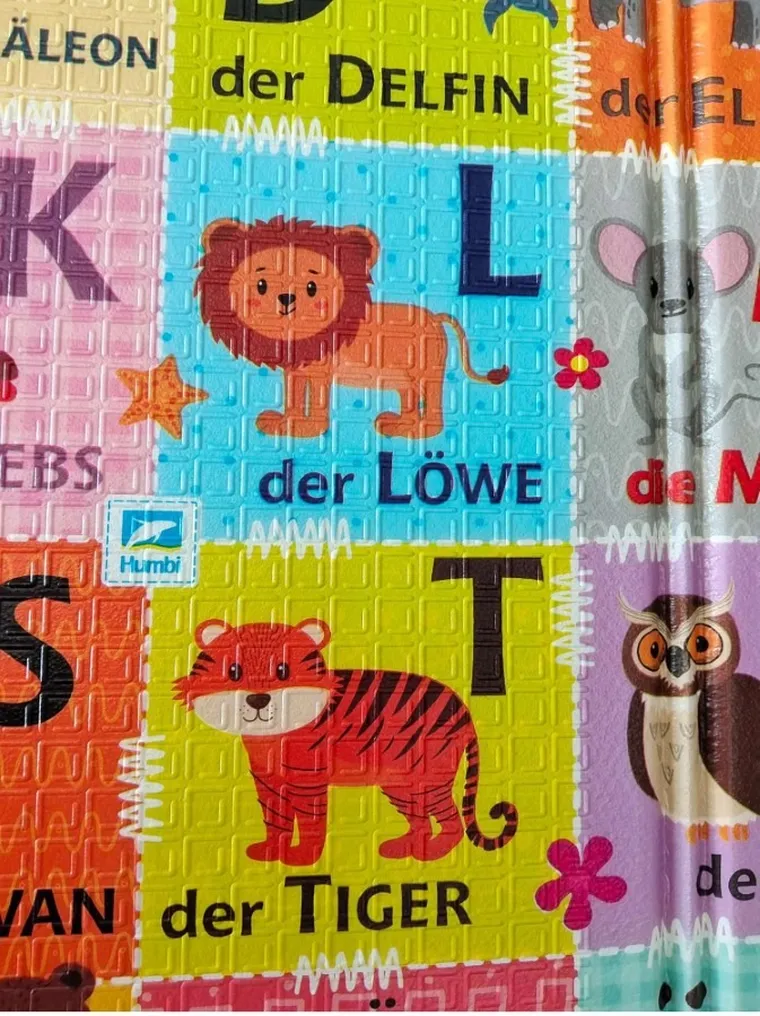 Humbi, mata edukacyjna 2w1 z pianki XPE, alfabet: wersja niemiecka, 120-180 cm