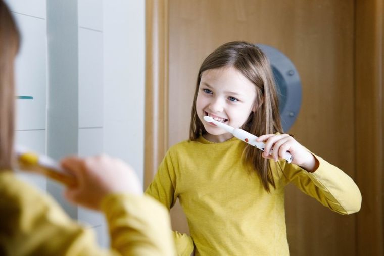 InnoGIO, GIOsonic, Giraffe, soniczna szczoteczka do zębów dla dzieci, żółta