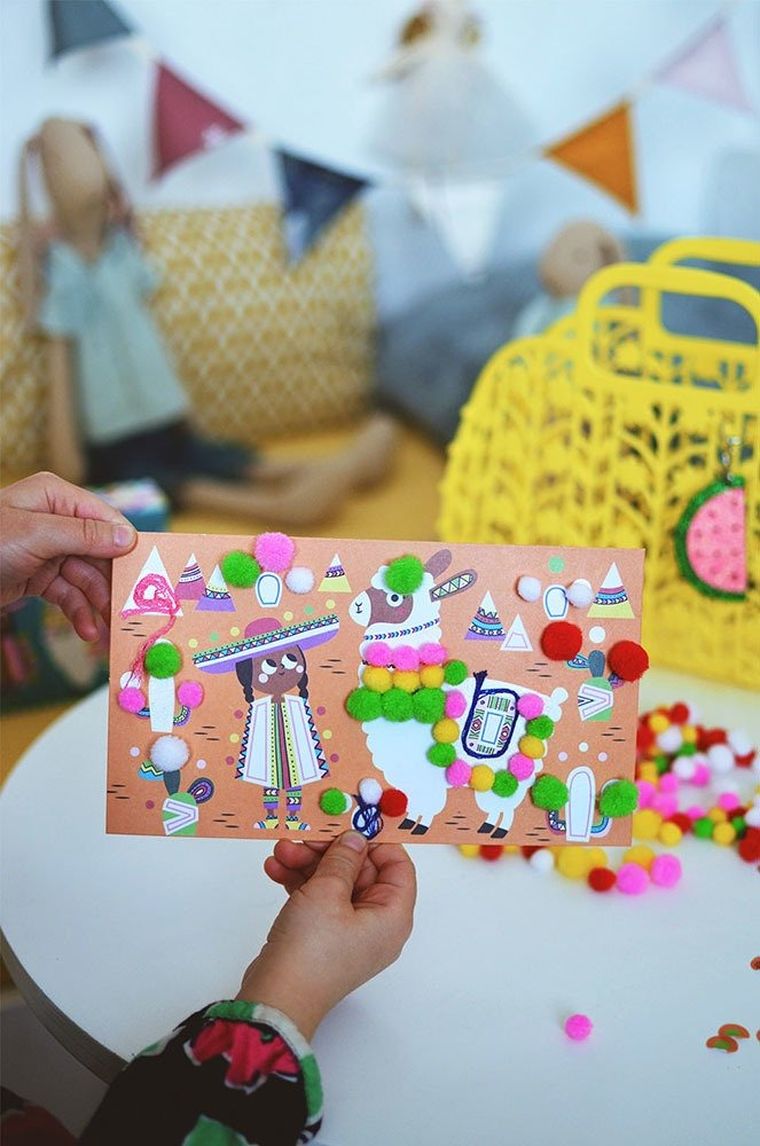 Janod, lamy, pompony