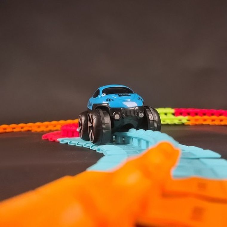 Kruzzel, tor wyścigowy z autkiem, 193 elementy