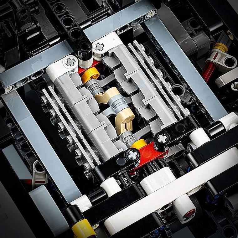 LEGO Technic, Porsche 911 RSR, 42096