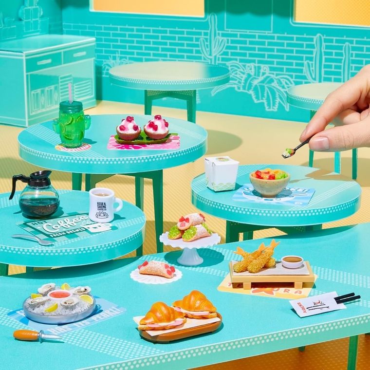 MGA's Miniverse, Make It Mini, Foods: Cafe, kula niespodzianka, mini jedzenie