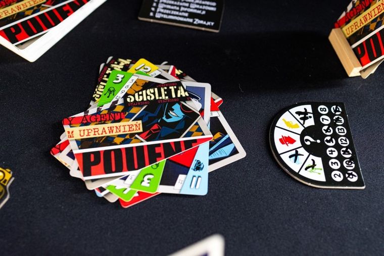 Portal Games, Podwójni Agenci, gra karciana