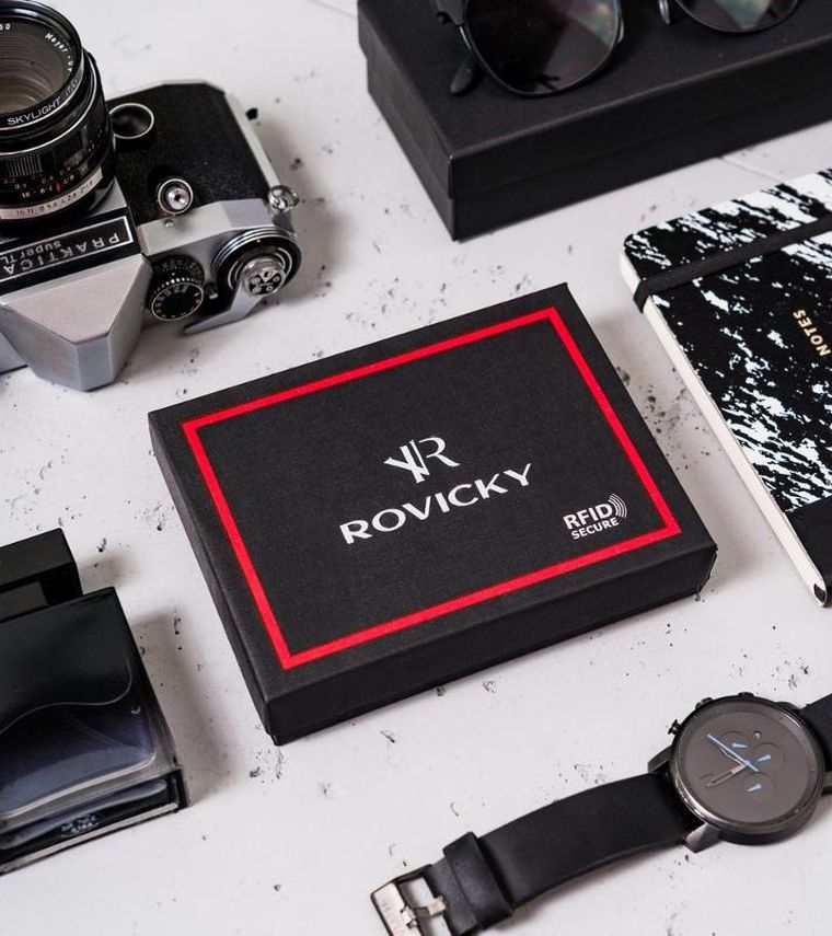 Portfel, czarno-czerwony, skórzany, RFID, Rovicky