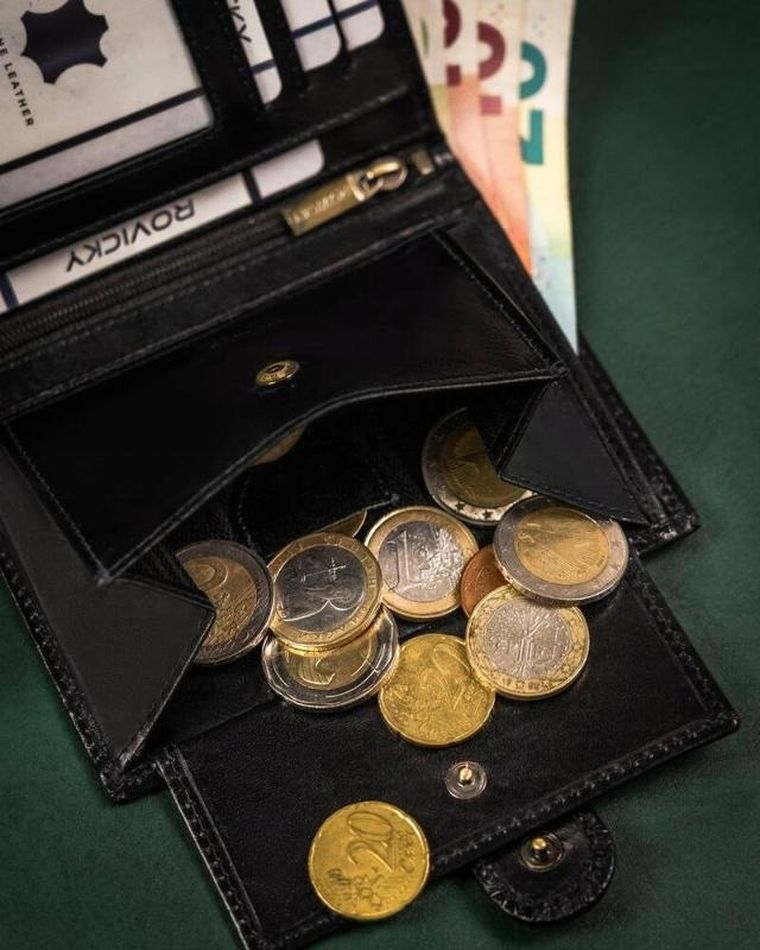 Portfel, czarny, skórzany, RFID, Rovicky