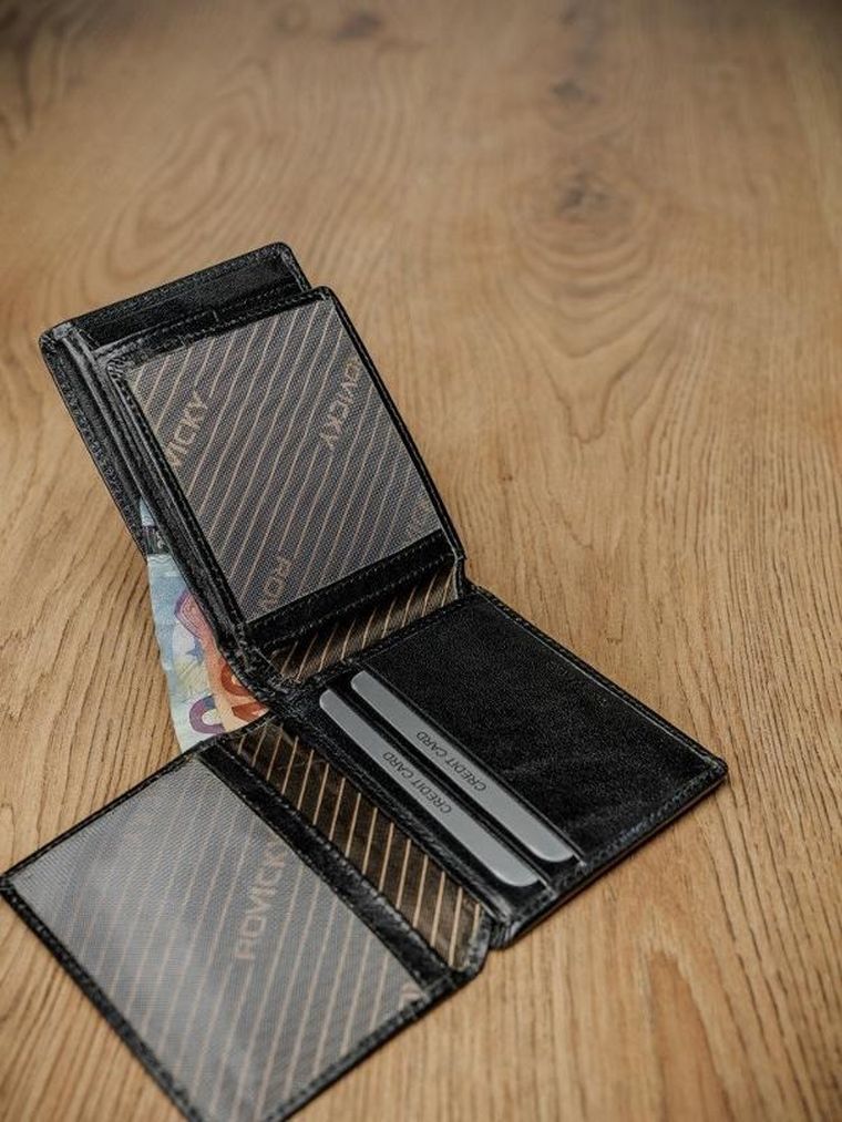 Portfel, czarny, skórzany, RFID, Rovicky