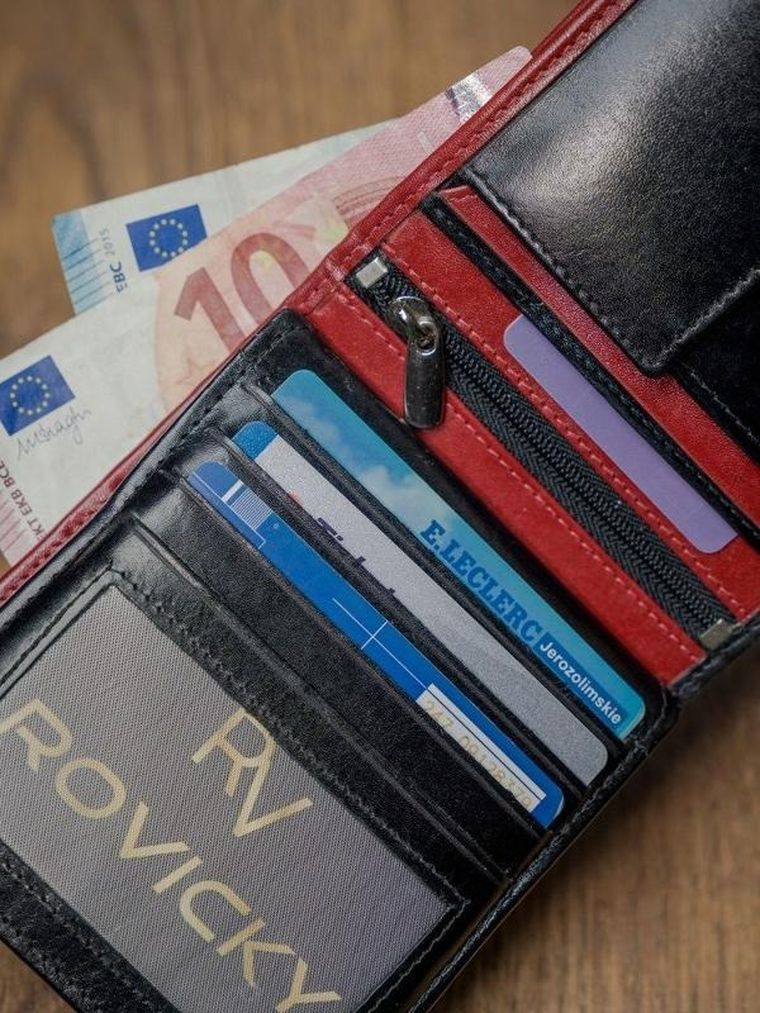 Portfel, czerwono-czarny, skórzany, RFID, Rovicky