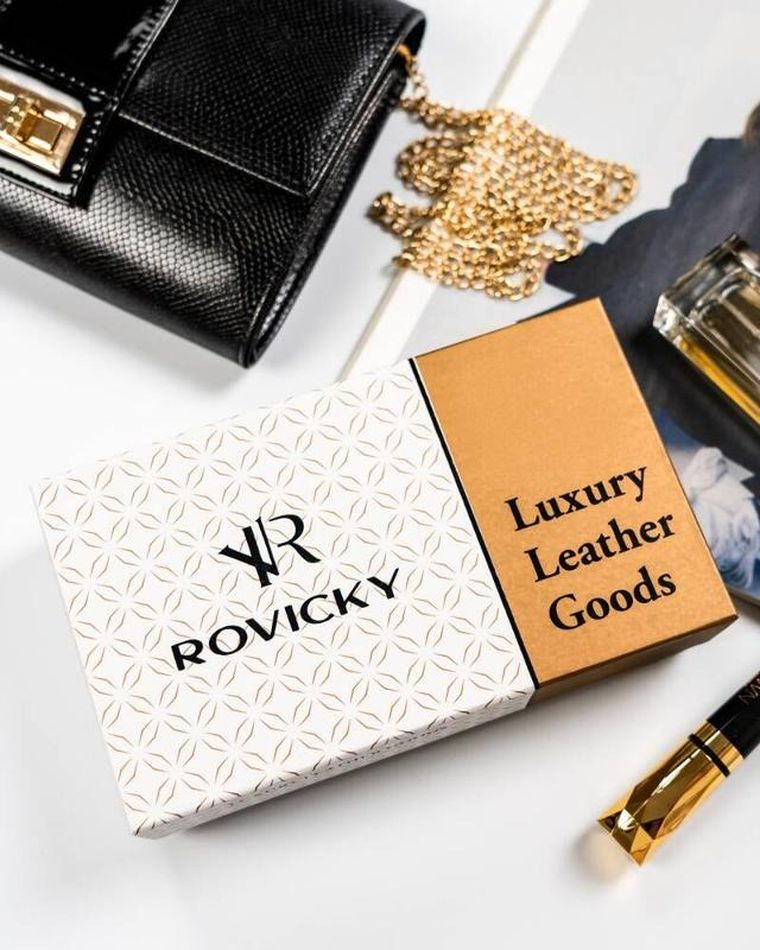 Portfel, czerwony, skórzany, Rovicky