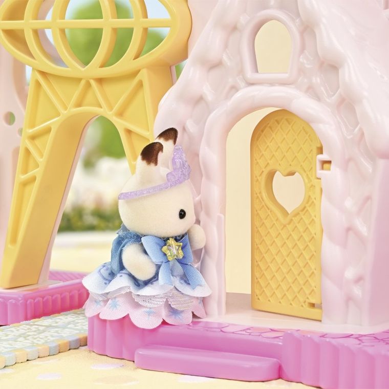 Sylvanian Families, 40th Anniversary, Wspaniała zabawa w Parku Rozrywki, zestaw z figurkami, 5841