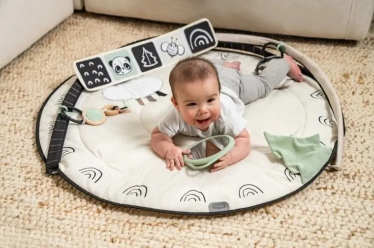 Tiny Love, Décor, gimnastyczna mata edukacyjna z pałąkami, czarno-biała