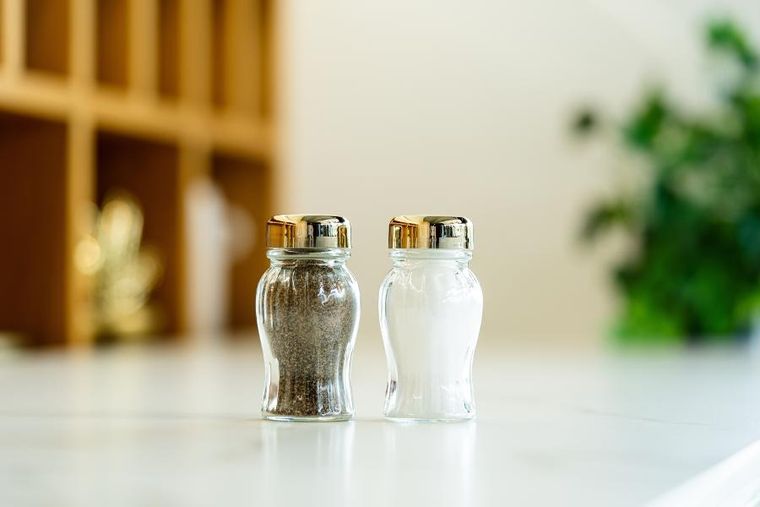 Vialli Design, słoiczki na przyprawy, Vilagio, 24 szt., mix kolorów