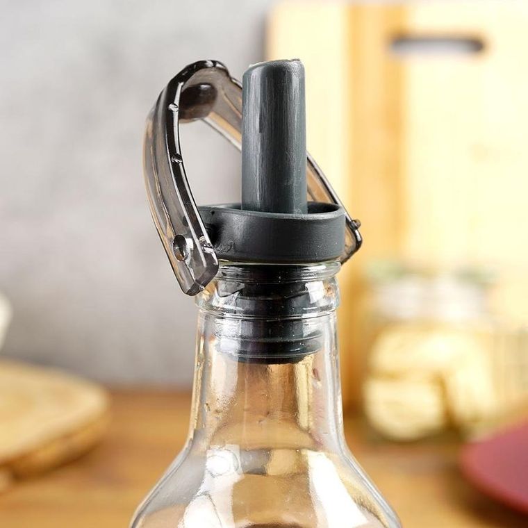 Vilde, butelka szklana na oliwę lub ocet, z dozownikiem, 250 ml