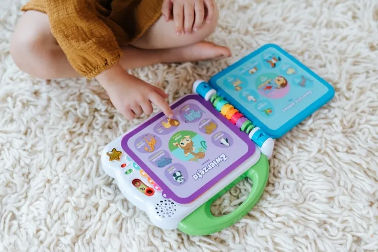 Vtech, Pierwszy Słownik Przedszkolaka, zabawka interaktywna