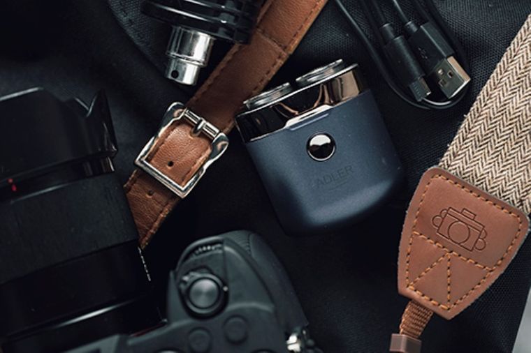 Adler, golarka podróżna 2 głowicowa z USB, AD 2937