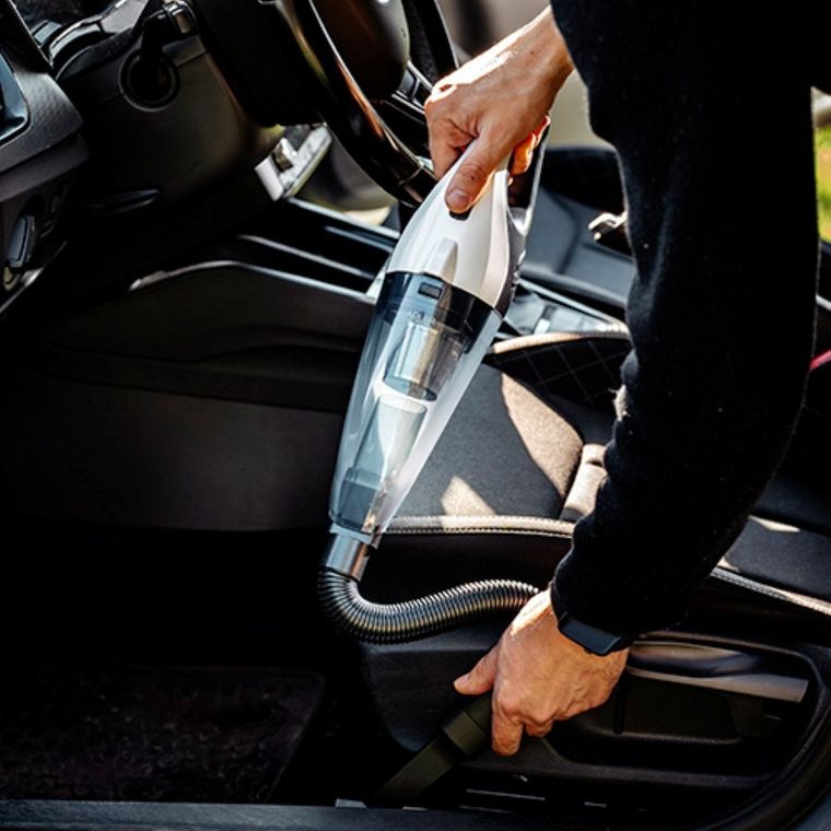 Adler, odkurzacz samochodowy