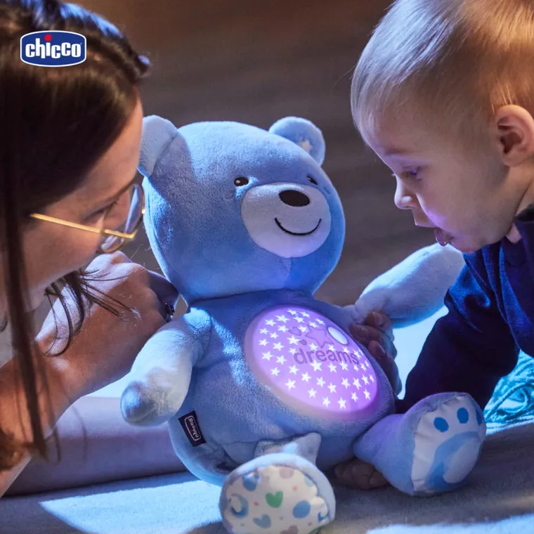 Chicco, First Dreams, Miś z Projektorem, maskotka, uspokajacz z dźwiękami, muzyka klasyczna, niebieski