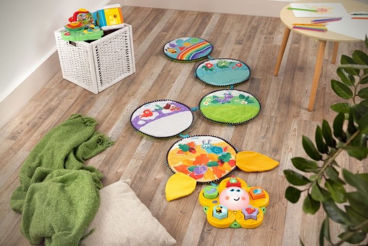 Chicco, Ścieżka sensoryczna, 4 pory roku