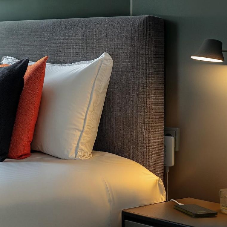 Hama, Płaska Mini PD, ładowarka sieciowa, 2xUSB‑C, USB‑A, 65W, biała