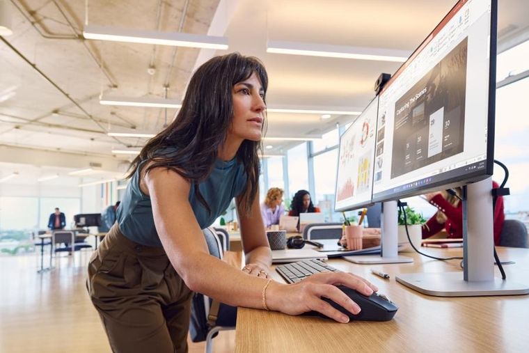 HP, mysz bezprzewodowa z akumulatorem, 700, czarna, AZ7B0AA