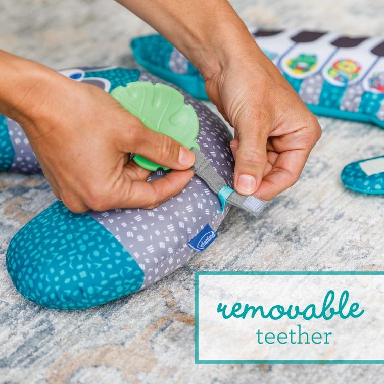 Infantino, miękkie pianinko z poduszką