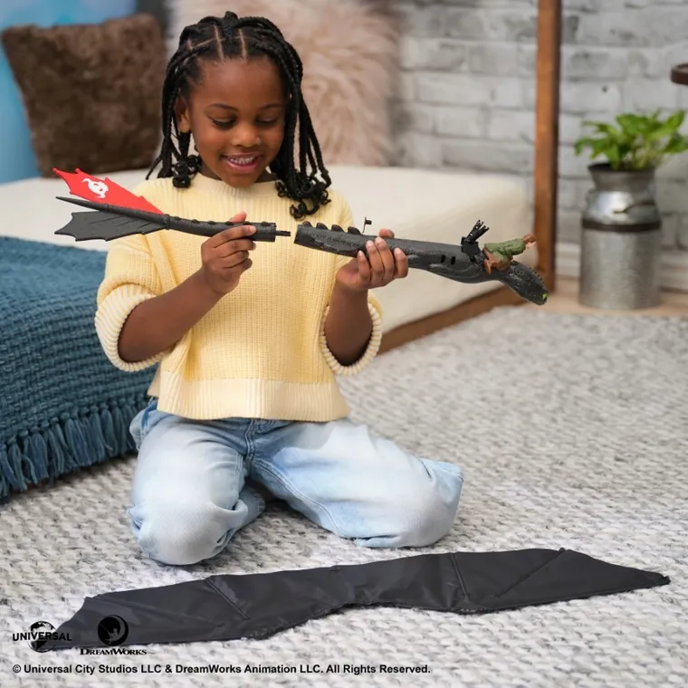 Jak wytresować smoka, Latający Szczerbatek, figurka smoka zdalnie sterowana