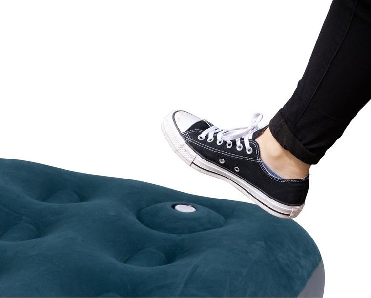 Jilong, materac flokowany z wbudowaną pompką nożną, 2-osobowy, 191-137-22 cm