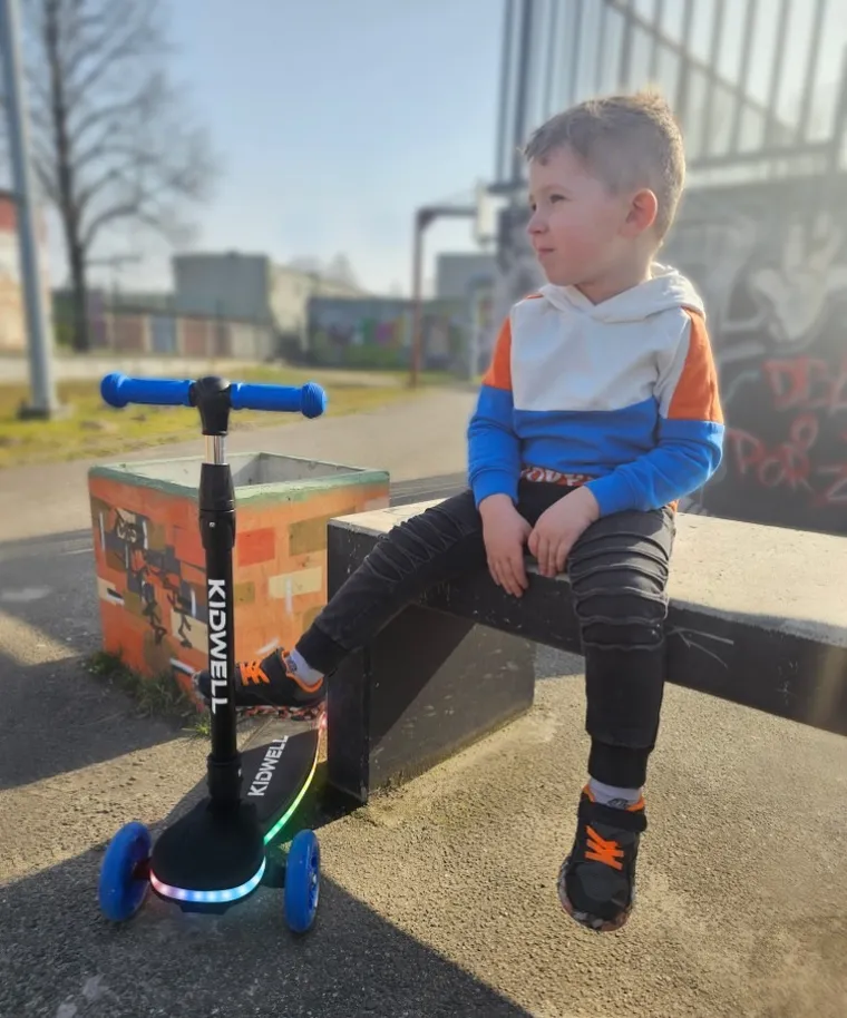 Kidwell, Lumo, hulajnoga 3-kołowa LED, balansowa, blue