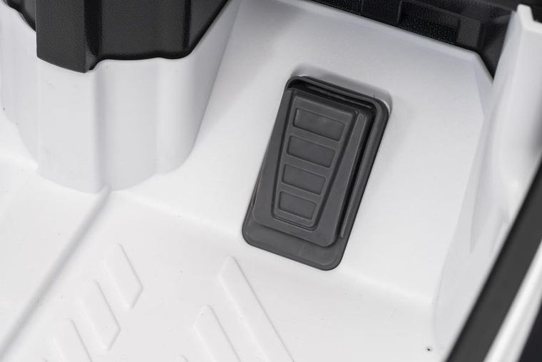 Lean Cars, Mercedes AMG GT3, pojazd na akumulator, biały