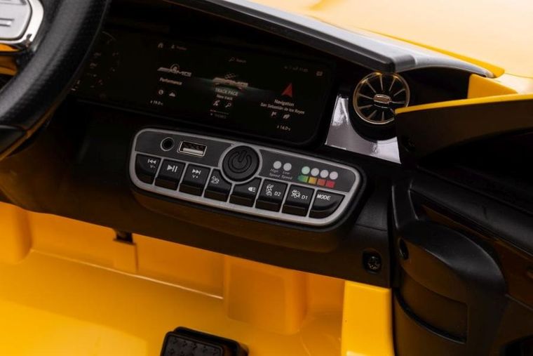 Lean Cars, Mercedes CLA 45S AMG, pojazd na akumulator 4-4, żółty