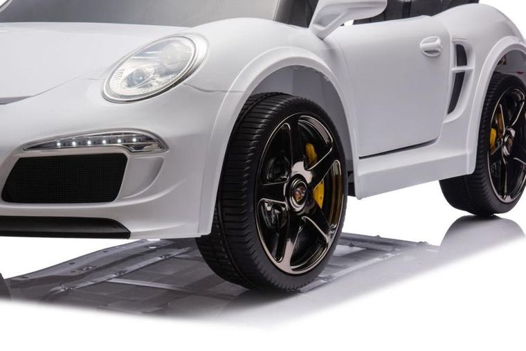 Lean Cars, pojazd na akumulator, S322 4-4, biały