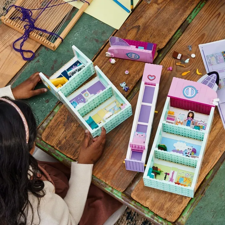 LEGO Gabby's Dollhouse, Koci domek Gabi, 10788