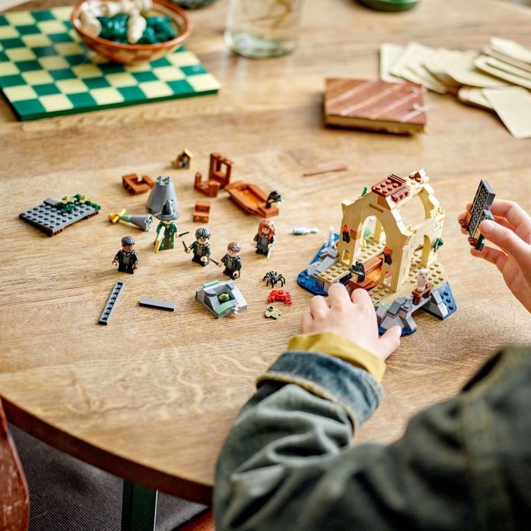 LEGO Harry Potter, Dom na wodzie przy Hogwarcie, 76426