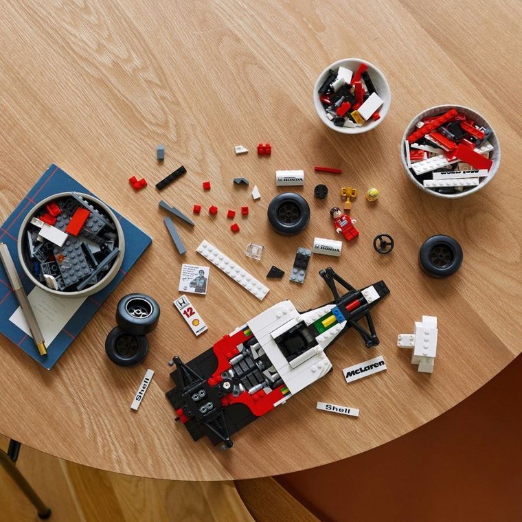 LEGO Icons, McLaren MP4/4 i Ayrton Senna, 10330