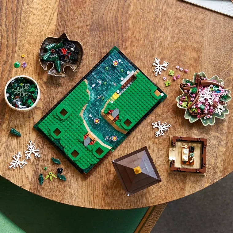 LEGO Icons, Zaciszny ogród, 10315