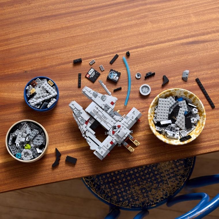 LEGO Star Wars, Sokół Millennium, 75375