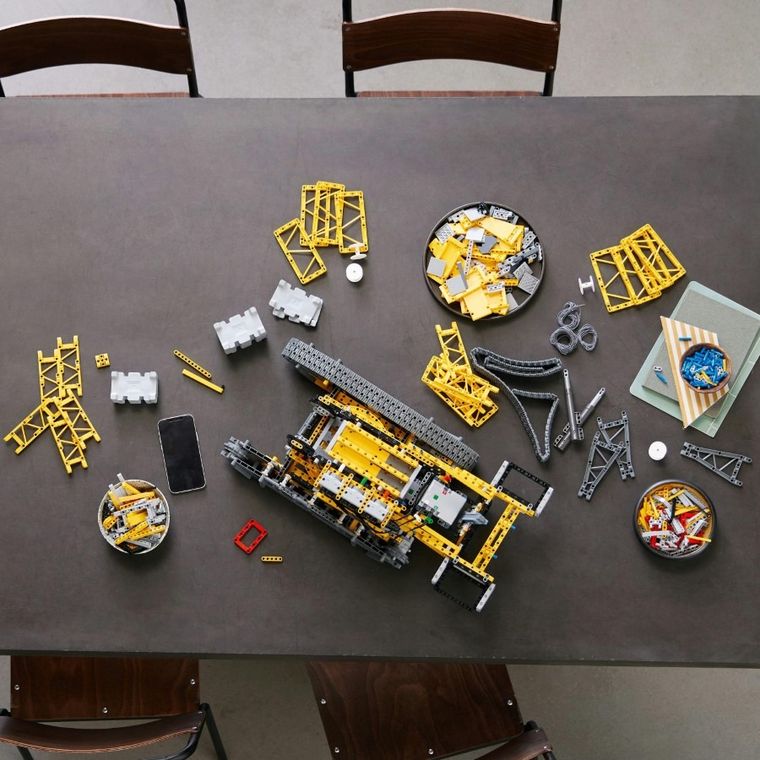 LEGO Technic, Żuraw gąsienicowy Liebherr LR 13000, 42146
