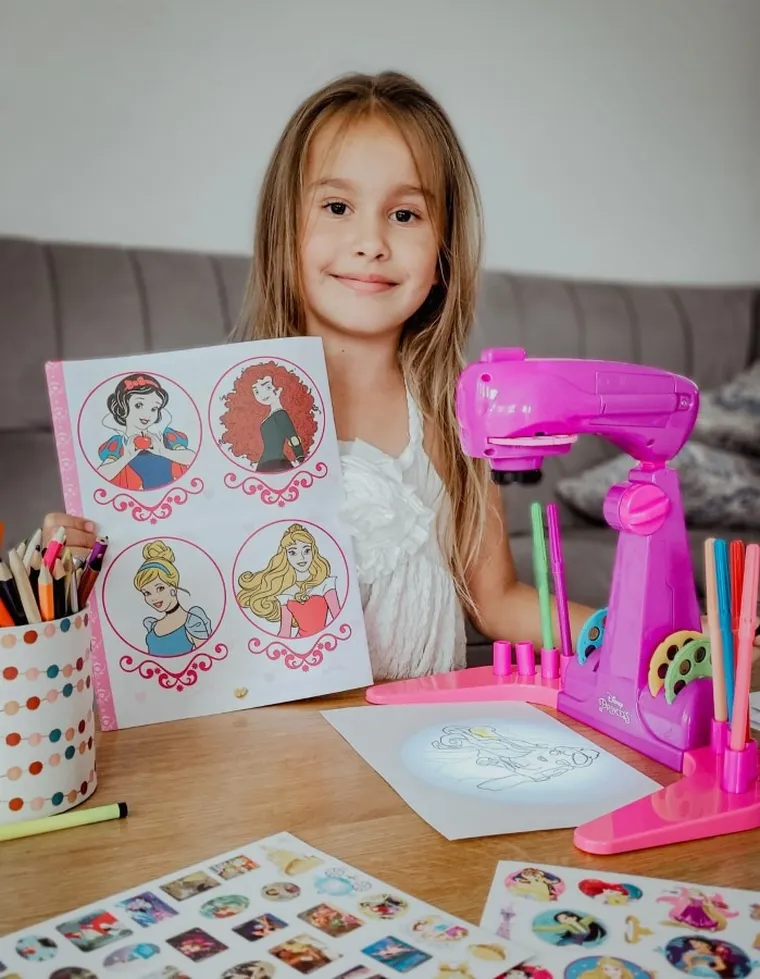 Lisciani, Księżniczki Disneya, Szkoła Rysowania Projektorem, zestaw artystyczny
