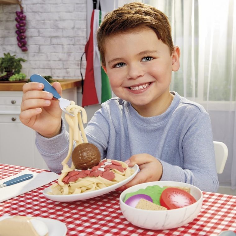 Little Tikes, Creative Chefs, Italian Dinner Kit, Włoska Kolacja, zestaw kuchenny z maszynką do makaronu