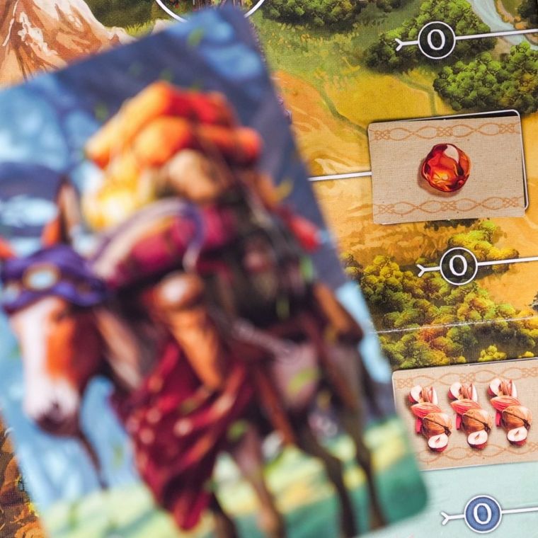 Muduko, Trakty i Kontrakty, gra strategiczna