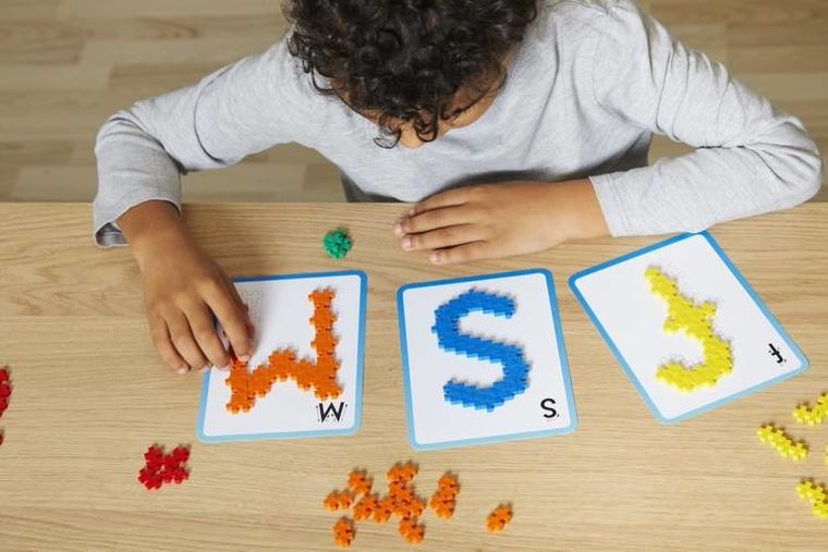 Plus-Plus, Learn to build, ABC 123, mini klocki, mix, 2000 szt., zestaw z płytkami i kartami pracy