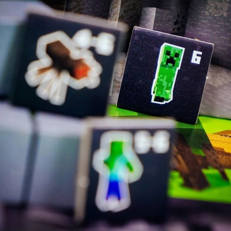 Ravensburger, Minecraft, Heroes of Village, Uratuj wioskę, gra familijna