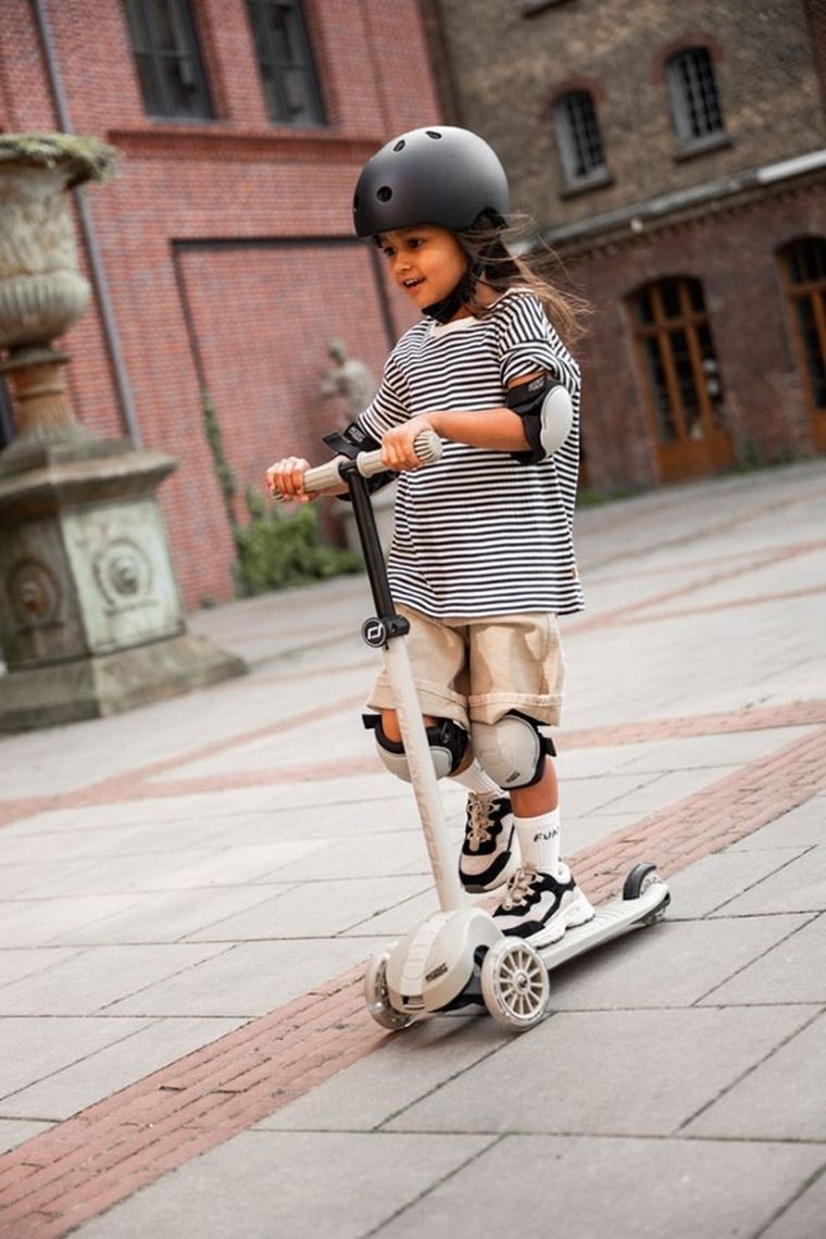 Scoot & Ride, Highwaykick 3S, hulajnoga z systemem sterowania 2w1, Ash