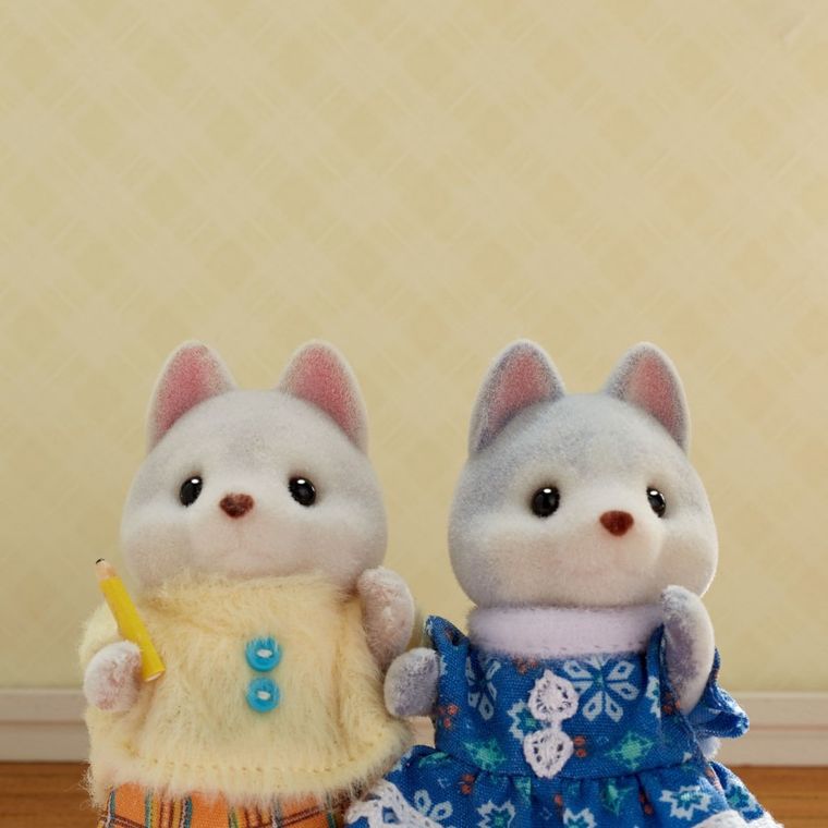 Sylvanian Families, Pieski Husky na rowerze, zestaw z figurkami, 5637