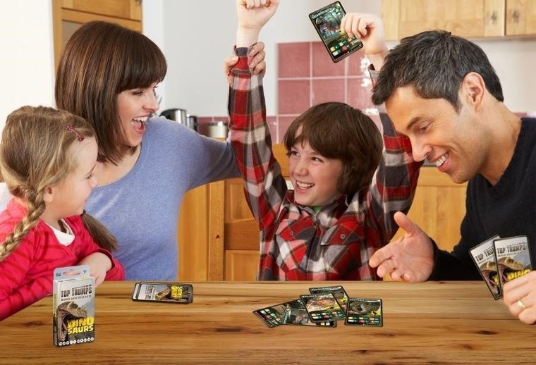 Top Trumps, Dinozaury, gra karciana
