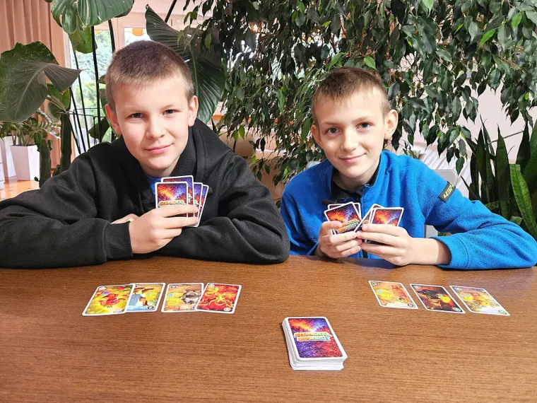 Alexander, Steal Deal Brainrot, Zwiń Brainrota, rodzinna gra karciana