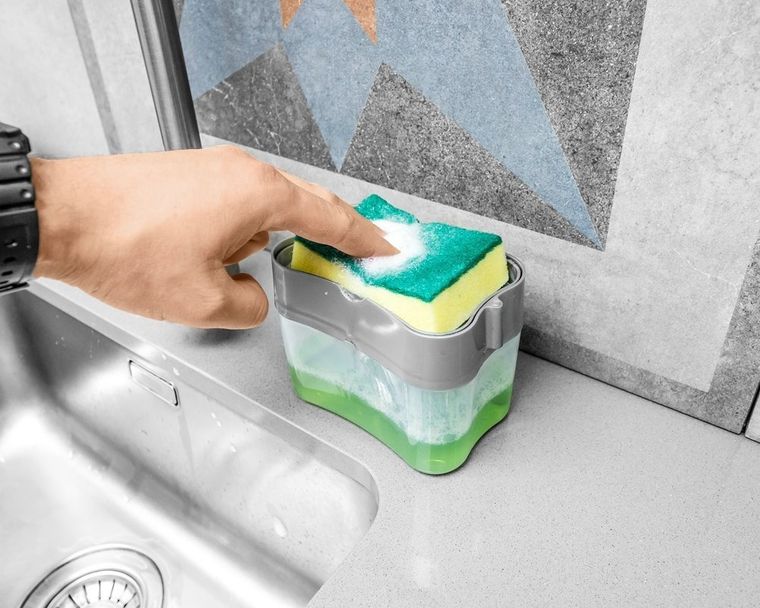 Dozownik płynu do naczyń z gąbką, przeźroczysty