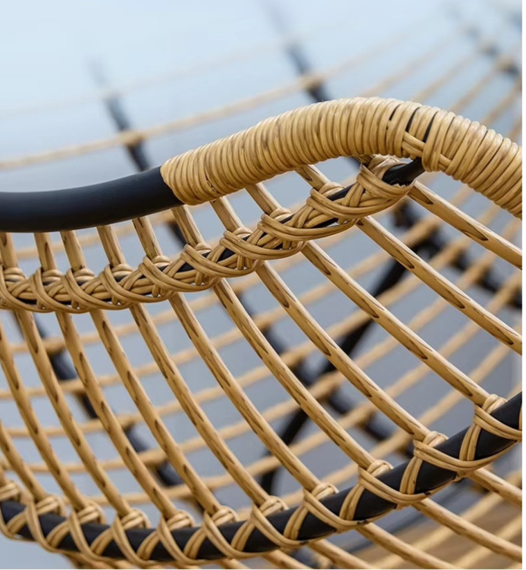 HaloFuture, nowoczesny fotel bujany z podnóżkiem, skandynawski kokon, szary