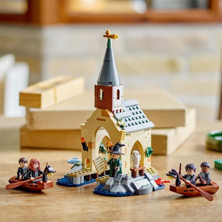 LEGO Harry Potter, Dom na wodzie przy Hogwarcie, 76426