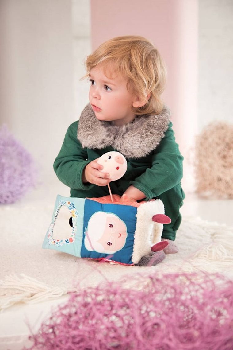 Lilliputiens, Kostka wielofunkcyjna Wilk Louis 9m+